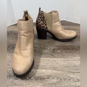 Seven Dials Boots Women's 8.5 Beige/Animal Print Cheetah Lug Sole Boots Neutral